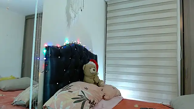 gooddes303salome online show from 15, 11, 2025