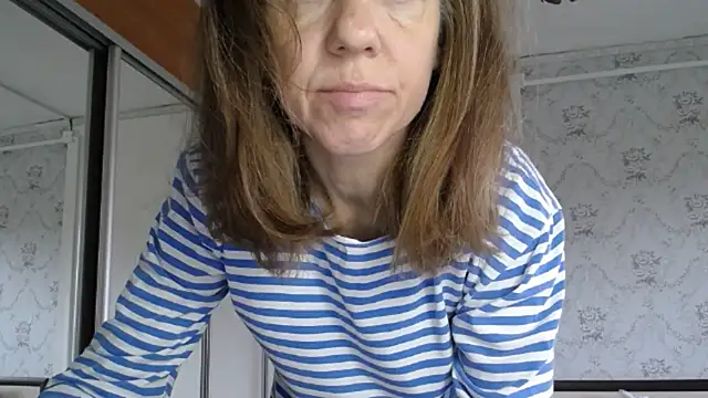 Snapshot of Popppka chatting on 14, 10, 2025 Popppka online show from 14, 10, 2025