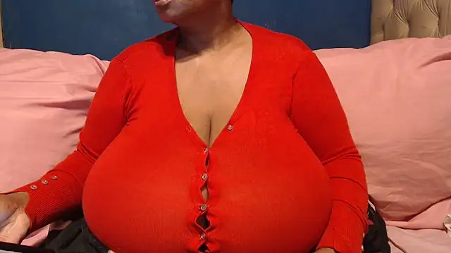 CUTEFIRMMELONSS online show from 19, 10, 2025