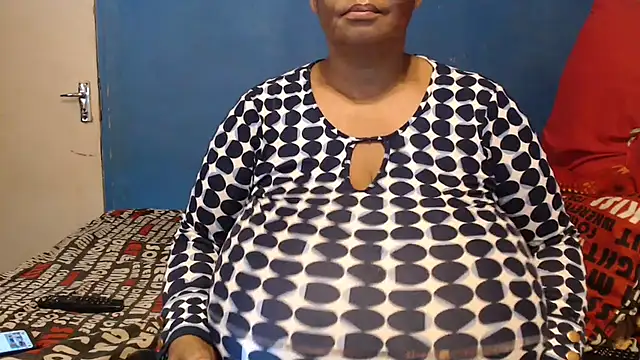 CUTEFIRMMELONSS online show from 20, 11, 2025