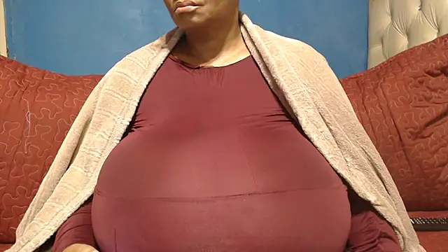 CUTEFIRMMELONSS online show from 23, 5, 2026