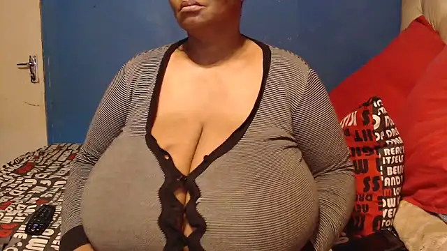 CUTEFIRMMELONSS online show from 15, 11, 2025