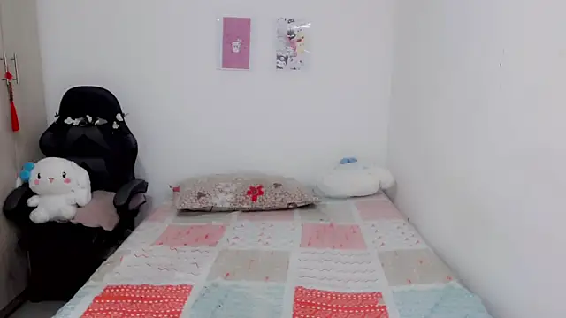 Youlittlepervertt  online show from 8, 3, 2025