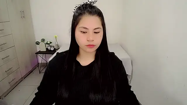 Snapshot of Youlittlepervertt_ chatting on 5, 2, 2026 Youlittlepervertt online show from 5, 2, 2026