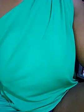 Shaniko89 online show from 10, 4, 2026