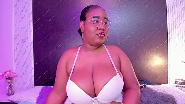 Darnellqueen online show from 1, 10, 2025