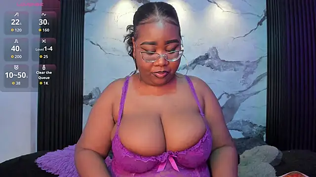 Darnellqueen online show from 30, 4, 2026