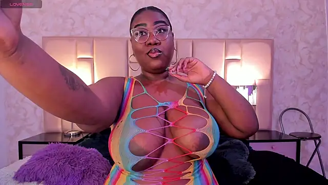 Darnellqueen online show from 23, 1, 2025