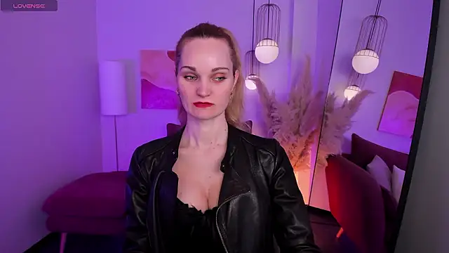 SaraSubtlety online show from 29, 3, 2026