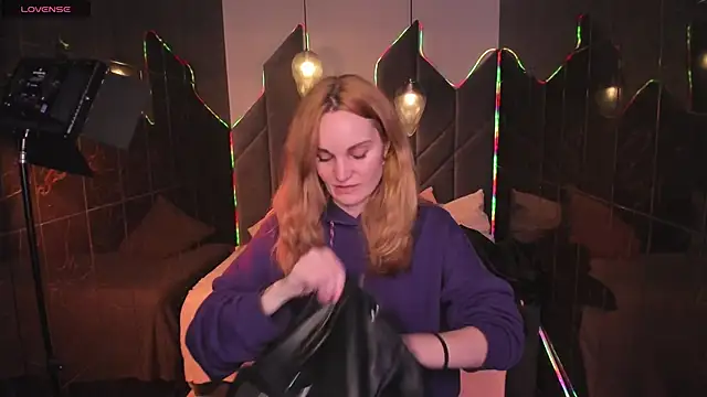 SaraSubtlety online show from 24, 3, 2026