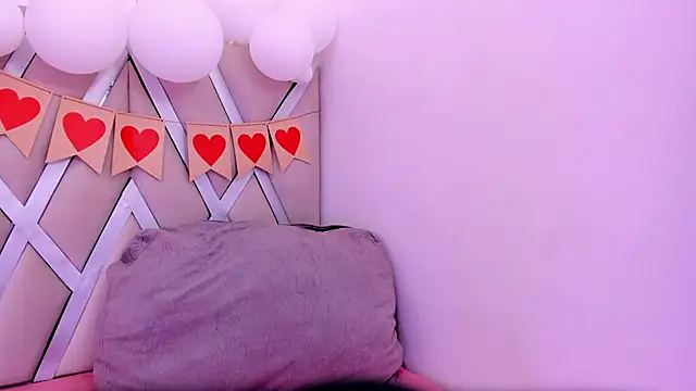 Snapshot of Helenn_monroy1 chatting on 21, 2, 2026 Helenn monroy1 online show from 21, 2, 2026