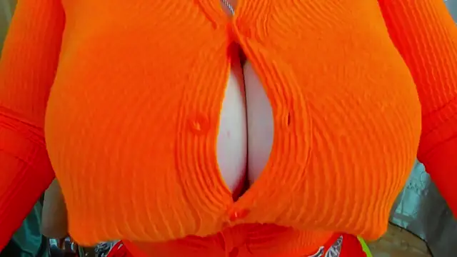 Snapshot of 77Sambuca77 chatting on 6, 10, 2025 77Sambuca77 online show from 6, 10, 2025