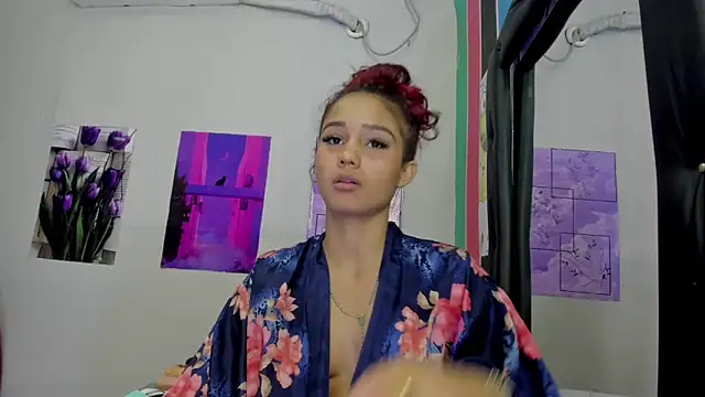 Snapshot of MarianaManzur chatting on 11, 3, 2025 MarianaManzur online show from 11, 3, 2025