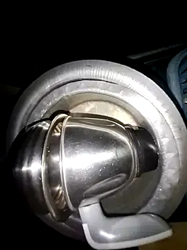 Snapshot of NH2022 chatting on 1, 2, 2025 NH2022 online show from 1, 2, 2025