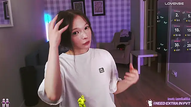 lialiliaa online show from 12, 3, 2025