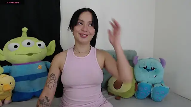 Snapshot of it_l chatting on 22, 2, 2025 it l online show from 22, 2, 2025