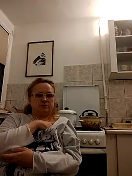 Snapshot of She-devilx chatting on 17, 12, 2025 She-devilx online show from 17, 12, 2025