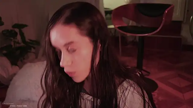 Snapshot of _Avriles_ chatting on 10, 2, 2026 Avriles online show from 10, 2, 2026