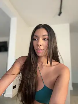 EllaSanz  online show from 11, 9, 2025