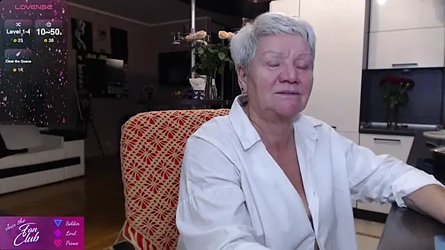 Snapshot of roxana_brooks chatting on 5, 10, 2025 roxana brooks online show from 5, 10, 2025