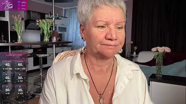 Snapshot of roxana_brooks chatting on 11, 3, 2025 roxana brooks online show from 11, 3, 2025