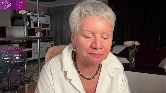 Snapshot of roxana_brooks chatting on 14, 3, 2025 roxana brooks online show from 14, 3, 2025