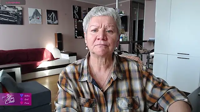 Snapshot of roxana_brooks chatting on 21, 2, 2026 roxana brooks online show from 21, 2, 2026