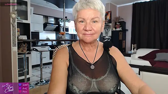 roxana brooks online show from 17, 6, 2026