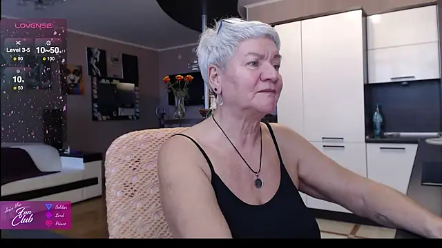 Snapshot of roxana_brooks chatting on 25, 10, 2025 roxana brooks online show from 25, 10, 2025