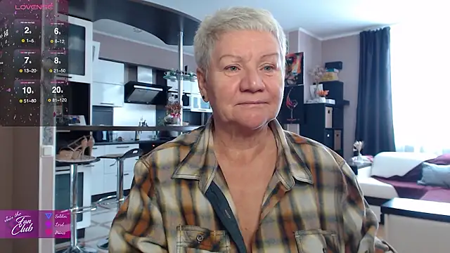 Snapshot of roxana_brooks chatting on 5, 2, 2026 roxana brooks online show from 5, 2, 2026