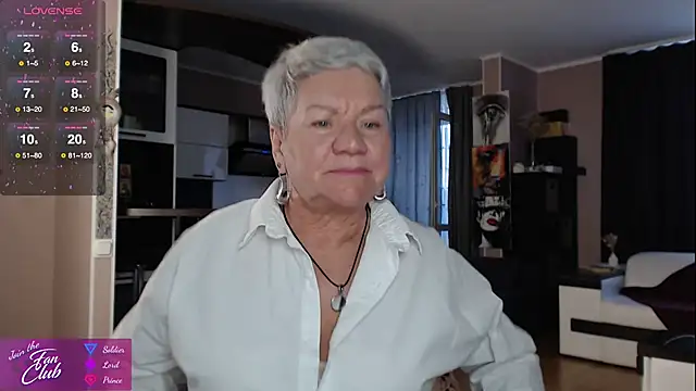 Snapshot of roxana_brooks chatting on 23, 9, 2025 roxana brooks online show from 23, 9, 2025