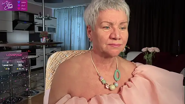 Snapshot of roxana_brooks chatting on 13, 3, 2025 roxana brooks online show from 13, 3, 2025