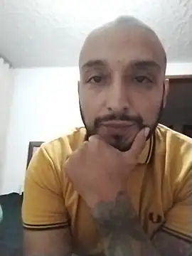 KenllyH online show from 10, 4, 2026