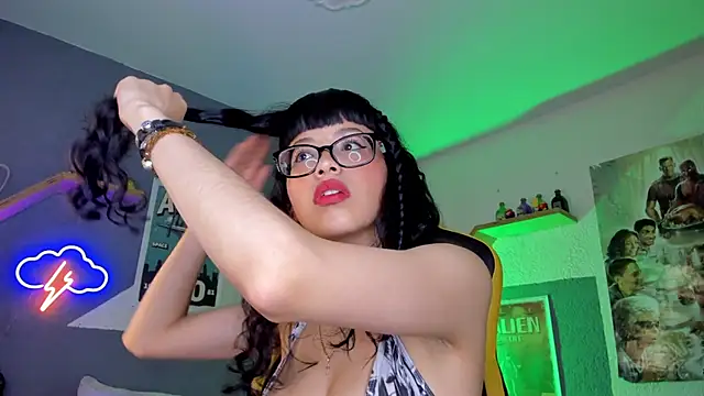 Snapshot of Marcelinee__ chatting on 11, 1, 2025 Marcelinee online show from 11, 1, 2025