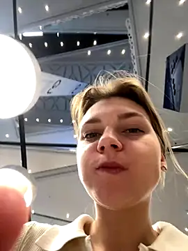 Snapshot of ValenciaShock chatting on 15, 10, 2025 ValenciaShock online show from 15, 10, 2025