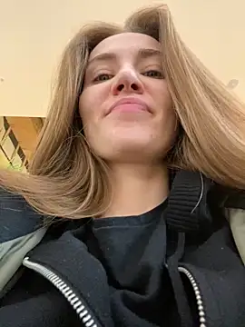 Snapshot of ValenciaShock chatting on 13, 2, 2025 ValenciaShock online show from 13, 2, 2025