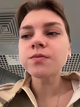 Snapshot of ValenciaShock chatting on 19, 11, 2025 ValenciaShock online show from 19, 11, 2025