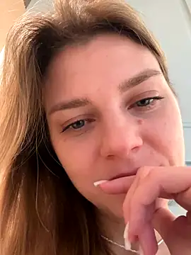 Snapshot of ValenciaShock chatting on 29, 10, 2025 ValenciaShock online show from 29, 10, 2025