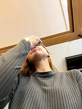 Snapshot of ValenciaShock chatting on 16, 9, 2025 ValenciaShock online show from 16, 9, 2025