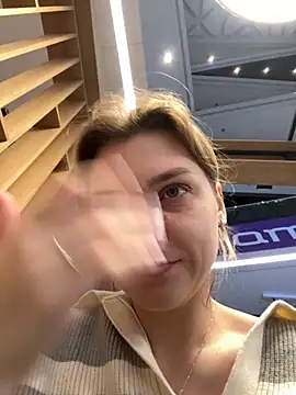 Snapshot of ValenciaShock chatting on 9, 10, 2025 ValenciaShock online show from 9, 10, 2025