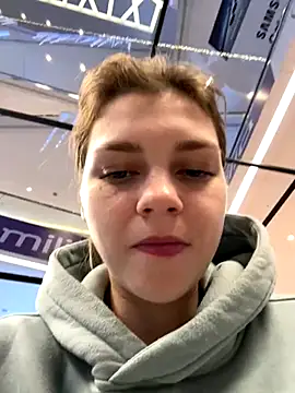 Snapshot of ValenciaShock chatting on 21, 11, 2025 ValenciaShock online show from 21, 11, 2025