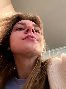 Snapshot of ValenciaShock chatting on 12, 11, 2025 ValenciaShock online show from 12, 11, 2025