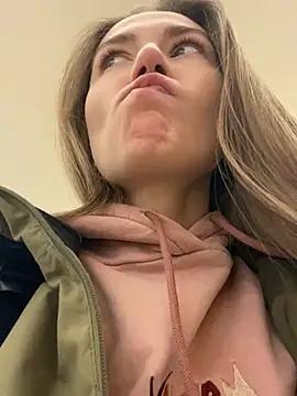 Snapshot of ValenciaShock chatting on 20, 2, 2025 ValenciaShock online show from 20, 2, 2025