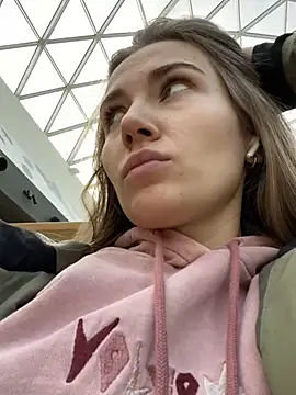 Snapshot of ValenciaShock chatting on 12, 2, 2025 ValenciaShock online show from 12, 2, 2025