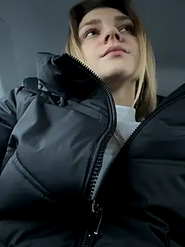 Snapshot of ValenciaShock chatting on 27, 11, 2025 ValenciaShock online show from 27, 11, 2025