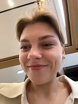 Snapshot of ValenciaShock chatting on 24, 9, 2025 ValenciaShock online show from 24, 9, 2025