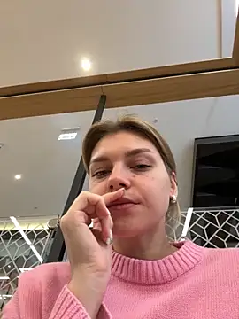 Snapshot of ValenciaShock chatting on 16, 10, 2025 ValenciaShock online show from 16, 10, 2025