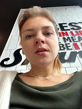 Snapshot of ValenciaShock chatting on 30, 10, 2025 ValenciaShock online show from 30, 10, 2025