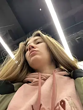 Snapshot of ValenciaShock chatting on 6, 2, 2025 ValenciaShock online show from 6, 2, 2025