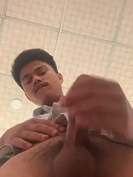 Hullax online show from 4, 4, 2026